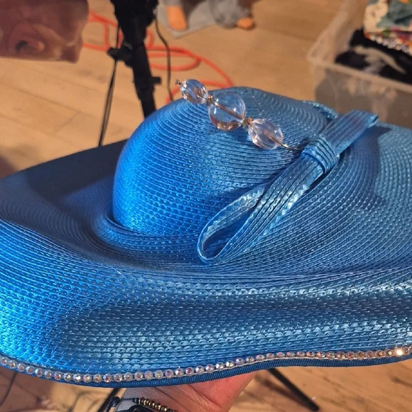 Elegant Blue Women's Hat - Picture 5 of 5